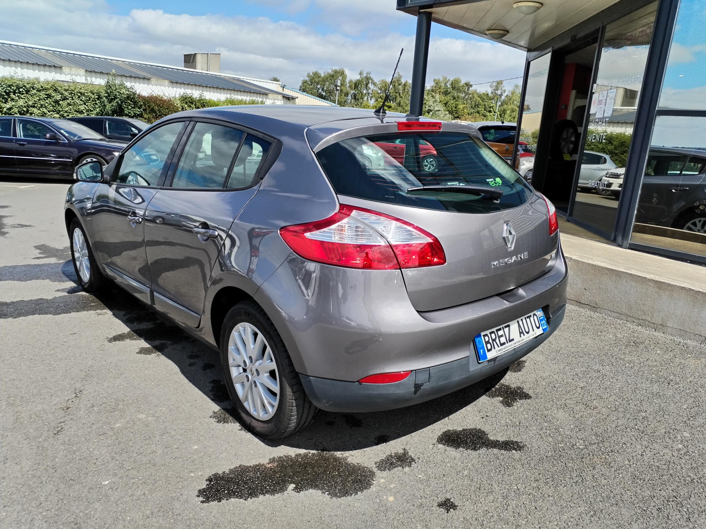 RENAULT  MEGANE III               